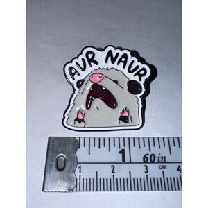 Aur Naur opossum possum pin brooch